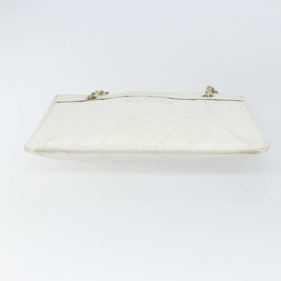 CHANEL Matelasse Chain Shoulder Bag Leather White Gold CC Auth mr1801
