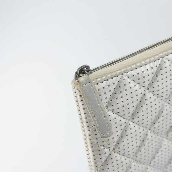 CHANEL Matelasse Punching Clutch Bag Leather Silver CC Auth mr1986