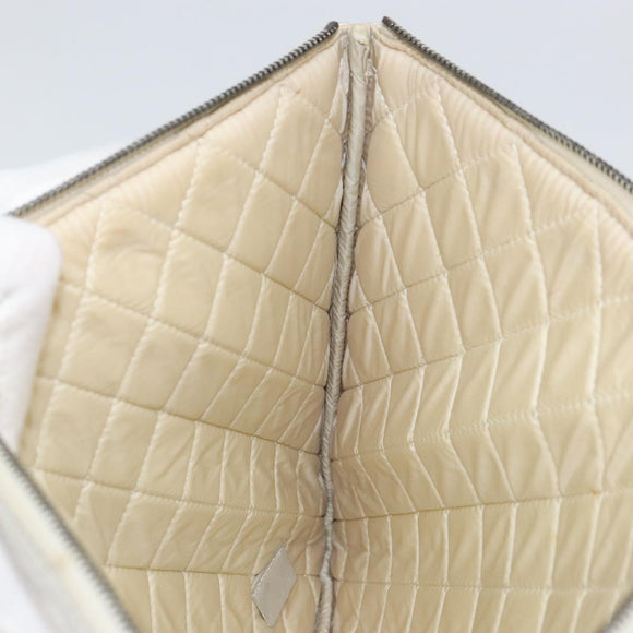 CHANEL Matelasse Punching Clutch Bag Leather Silver CC Auth mr1986