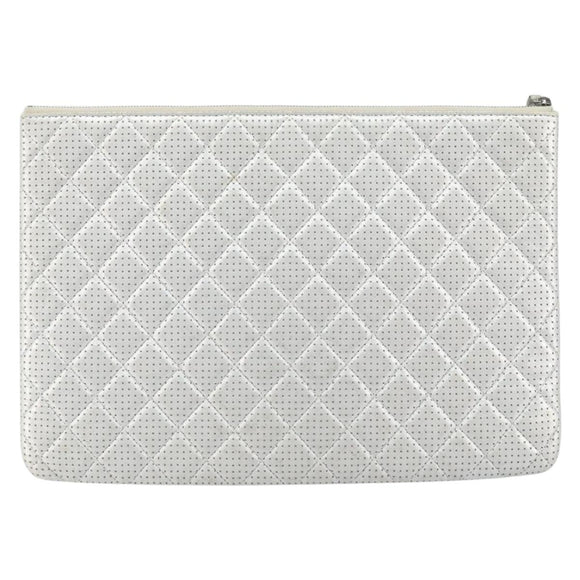 CHANEL Matelasse Punching Clutch Bag Leather Silver CC Auth mr1986