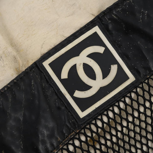 CHANEL Shoulder Bag Vinyl White CC Auth mr2043