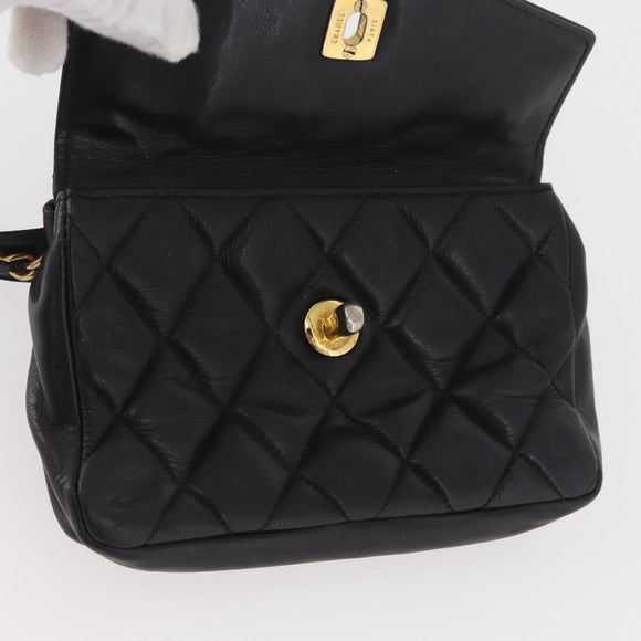 CHANEL Matelasse Gürteltasche Lammleder Schwarz Gold CC Auth mr2227