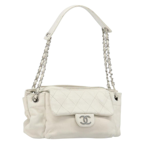 CHANEL Matelasse Chain Shoulder Bag Caviar Skin White Silver CC Auth mr2505