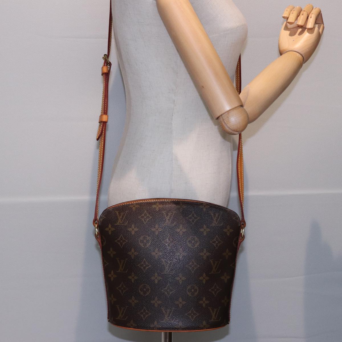 LOUIS VUITTON Monogram Drouot Shoulder Shoulder Bag M51290 LV Auth mr257