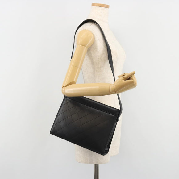 CHANEL Matelasse Shoulder Bag Leather Black Gold CC Auth mr2606V