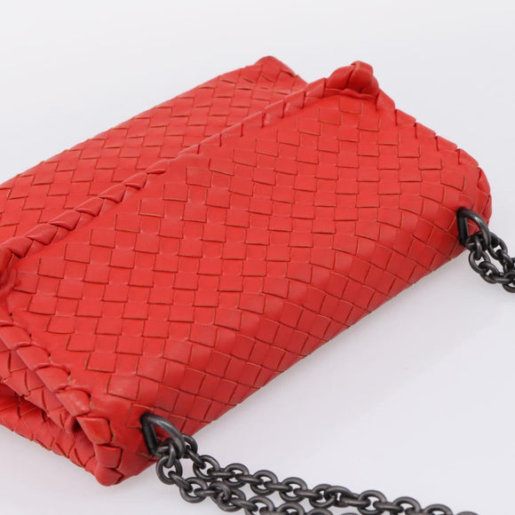 Bottega Veneta INTRECCIATO Chain Shoulder Bag Leather Red Auth mr2950A