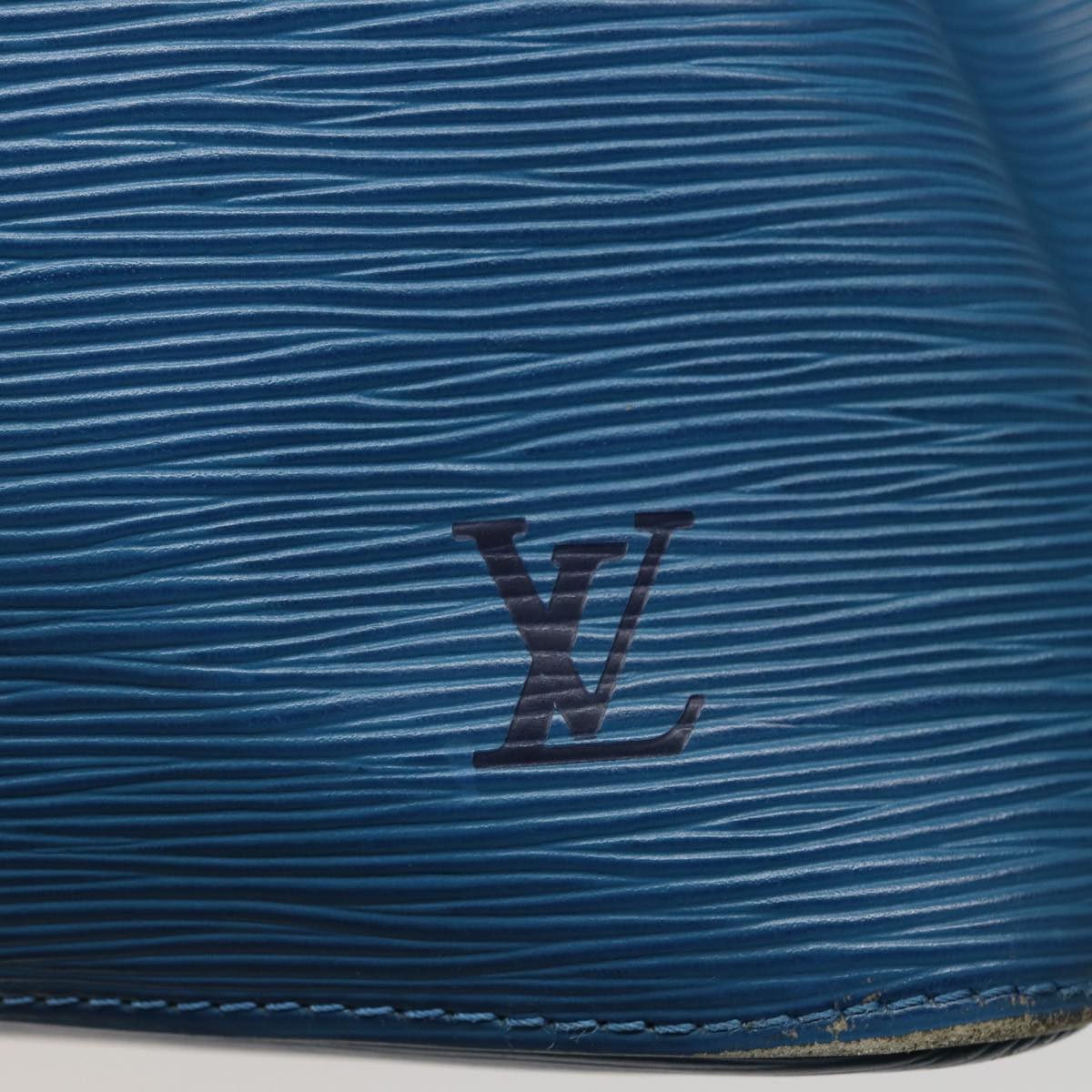 LOUIS VUITTON Epi Petit Noe Shoulder Bag Blue M44105 LV Auth mr325