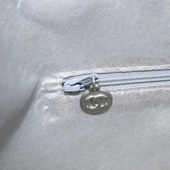 CHANEL Hand Bag Leather White Silver CC Auth mr3267A
