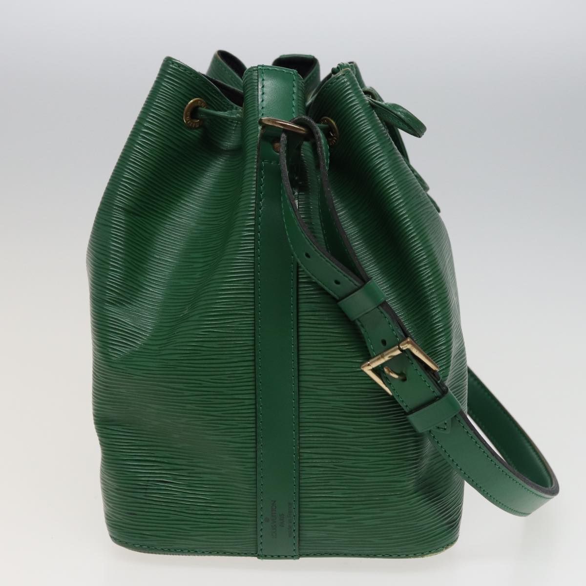 LOUIS VUITTON Epi Petit Noe Shoulder Bag Green M44104 LV Auth mr336