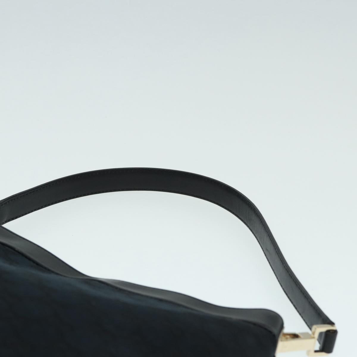 GUCCI GG Canvas Shoulder Bag Black 001 4231 Auth mr368