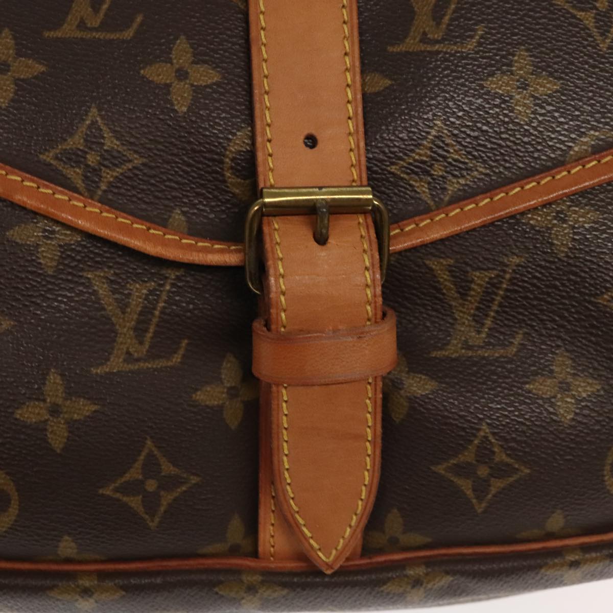 LOUIS VUITTON Monogram Saumur 35 Shoulder Bag M42254 LV Auth mr547