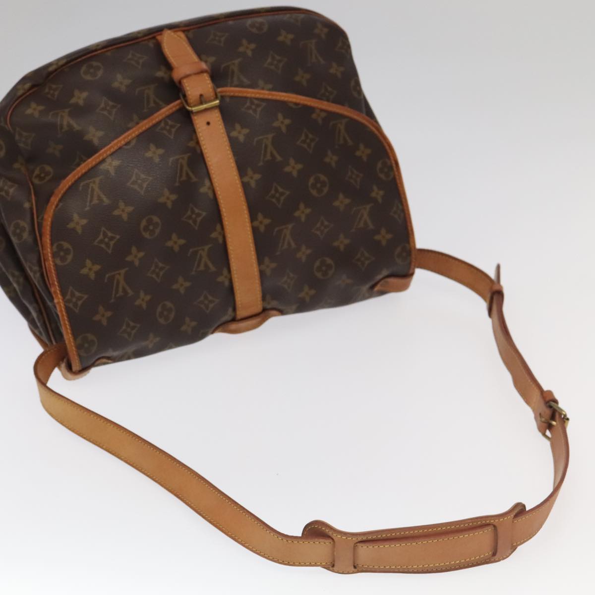 LOUIS VUITTON Monogram Saumur 35 Shoulder Bag M42254 LV Auth mr547