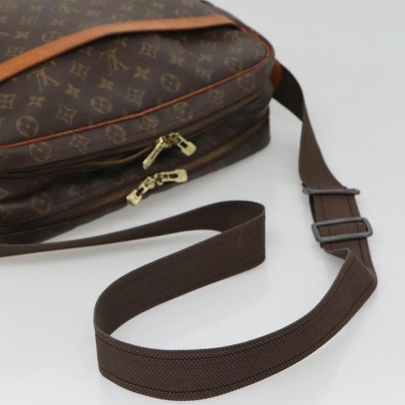 LOUIS VUITTON Monogram Reporter GM Shoulder Bag M45252 LV Auth MX117