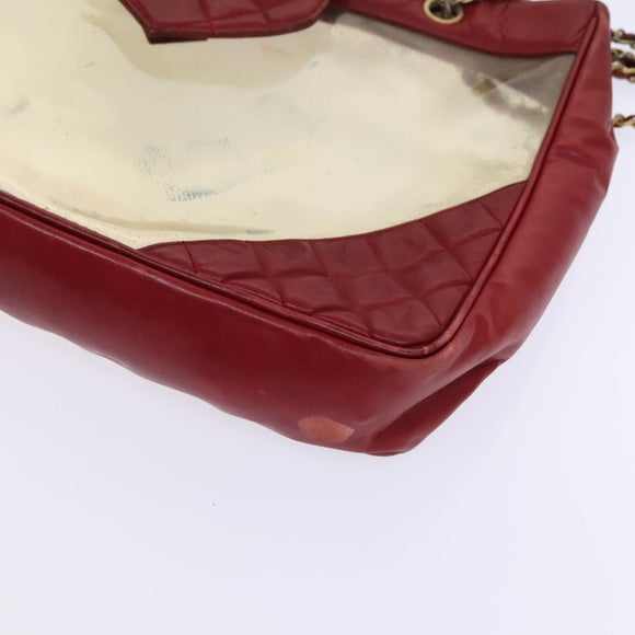 CHANEL Matelasse Chain Shoulder Bag Vinyl Red CC Auth MX212