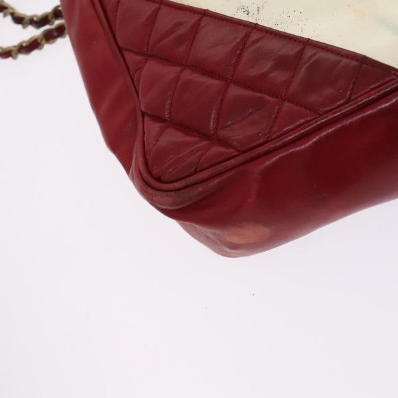 CHANEL Matelasse Chain Shoulder Bag Vinyl Red CC Auth MX212