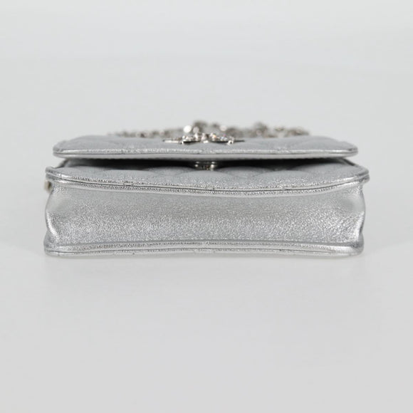 CHANEL Matelasse Chain Shoulder Bag Leather Silver CC Auth MX400AM