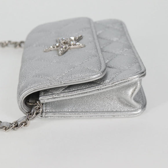 CHANEL Matelasse Chain Shoulder Bag Leather Silver CC Auth MX400AM