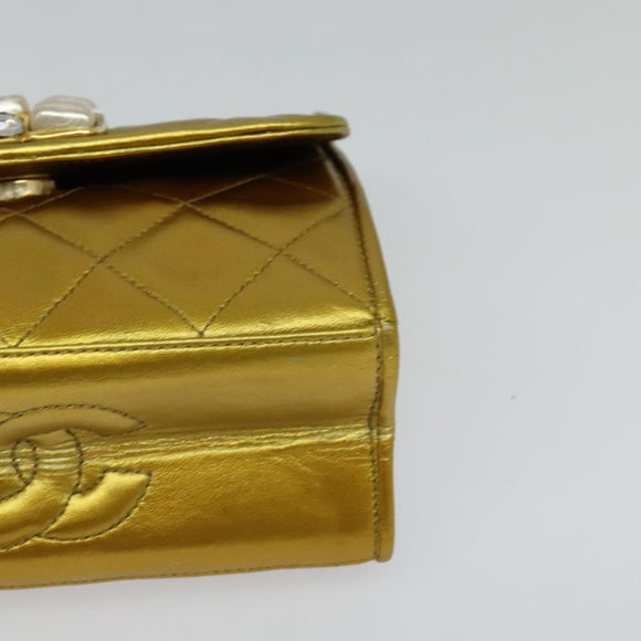 CHANEL Matelasse Chain Shoulder Bag Leather Gold CC Auth MX423