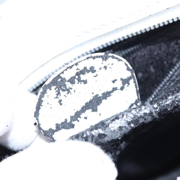 GUCCI Shoulder Bag Patent leather White Auth nb038