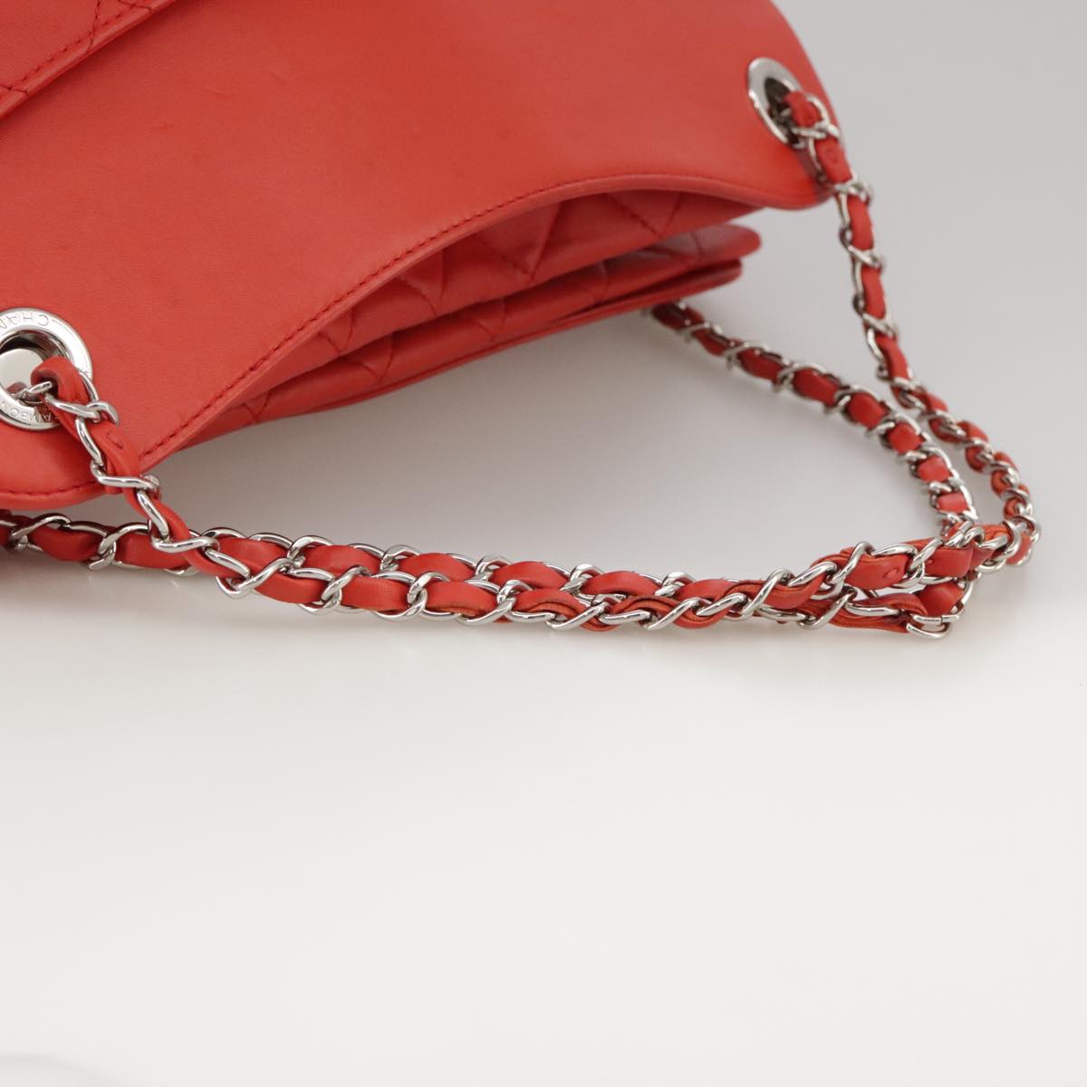 CHANEL Matelasse Chain Tote Bag Lamb Skin Red Silver CC Auth PP023