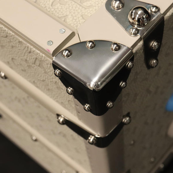 LOUIS VUITTON Taurillon Climbing Coolie Rosin 110Trunk White M10074 Auth 115972S