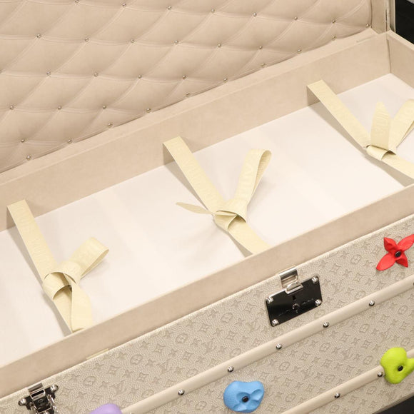 LOUIS VUITTON Taurillon Climbing Coolie Rosin 110Trunk White M10074 Auth 115972SM