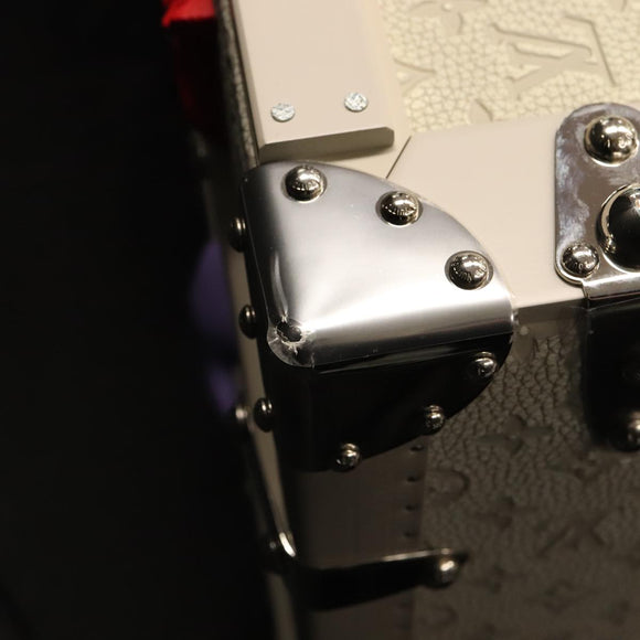 LOUIS VUITTON Taurillon Climbing Coolie Rosin 110Trunk White M10074 Auth 115972SM