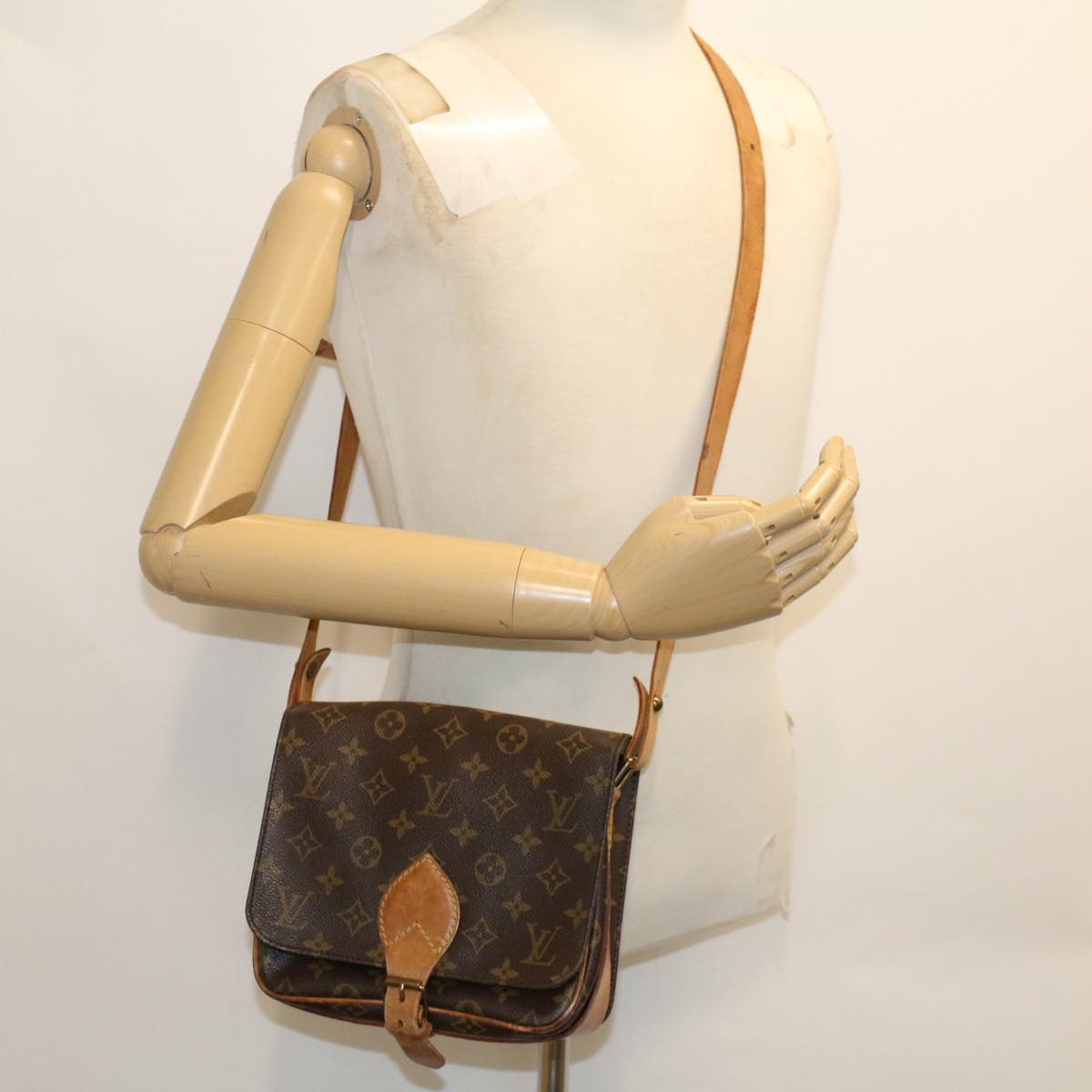 LOUIS VUITTON Monogram Cartouchiere MM Shoulder Bag M51253 LV Auth rd5500