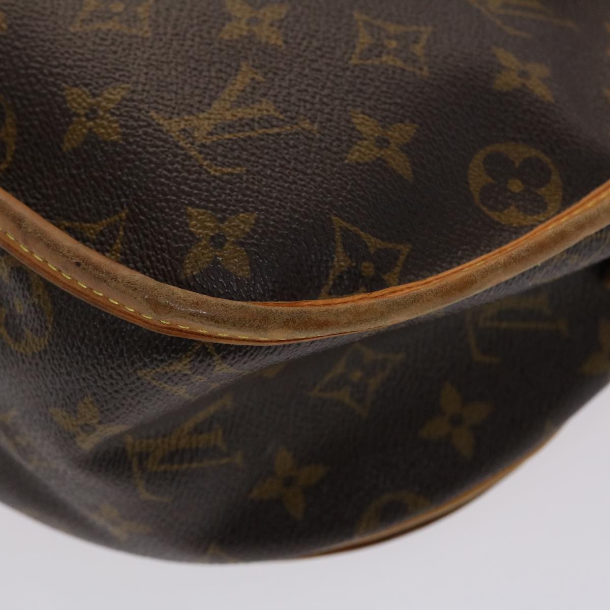 LOUIS VUITTON Monogram Menilmontant MM Shoulder Bag M40473 LV Auth rd5547