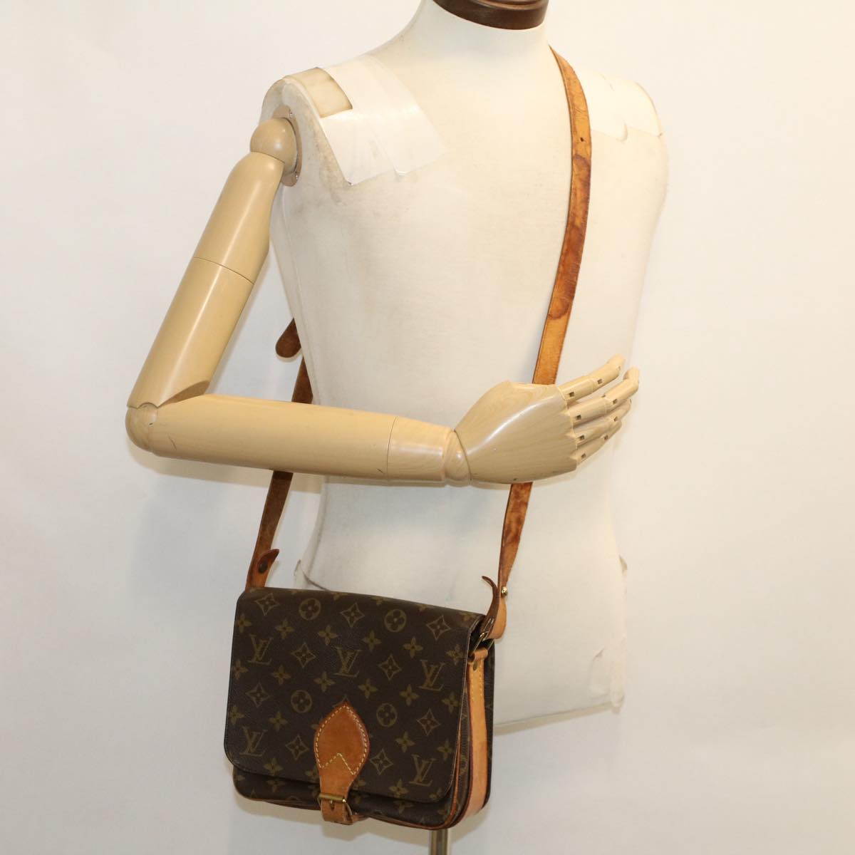 LOUIS VUITTON Monogram Cartouchiere MM Shoulder Bag M51253 LV Auth rd5644