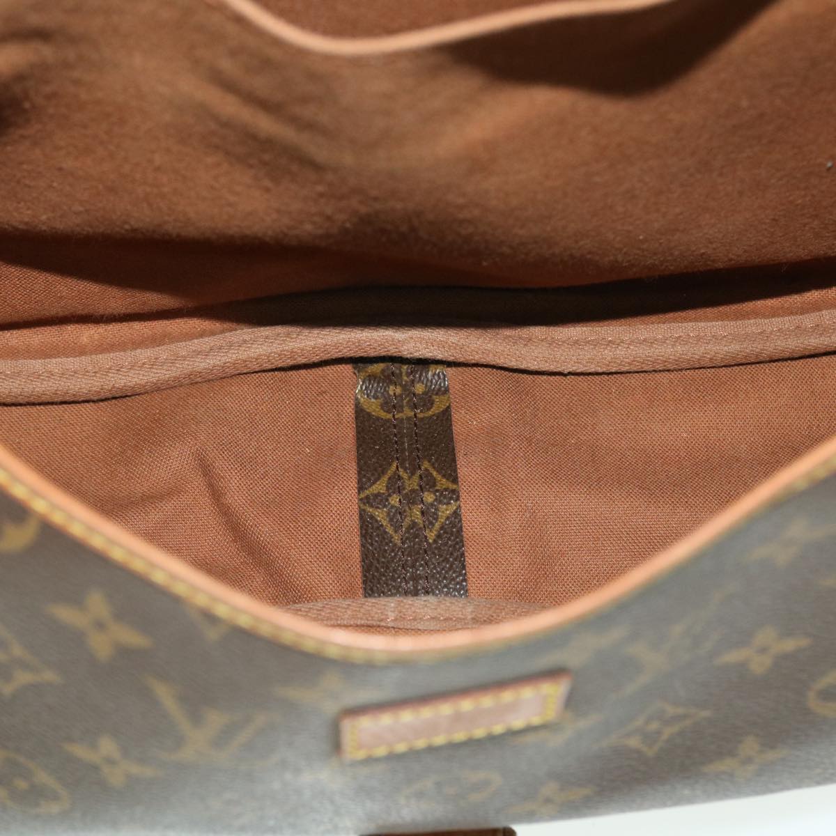 LOUIS VUITTON Monogram Saumur 35 Shoulder Bag M42254 LV Auth rd5669