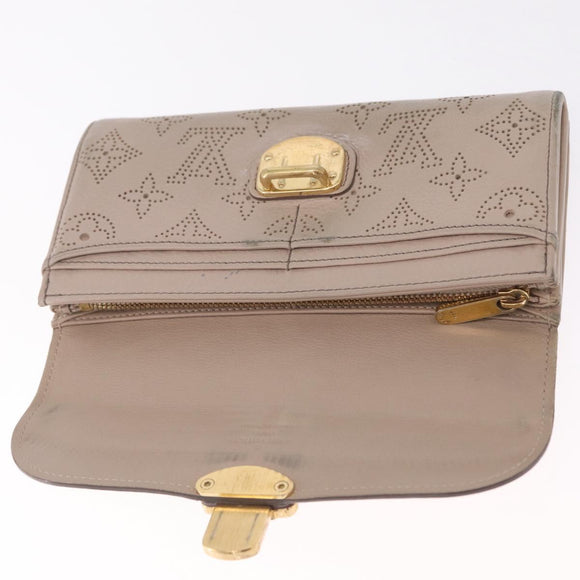 LOUIS VUITTON Mahina Portefeuille Iris Wallet Beige M58094 LV Auth SK262