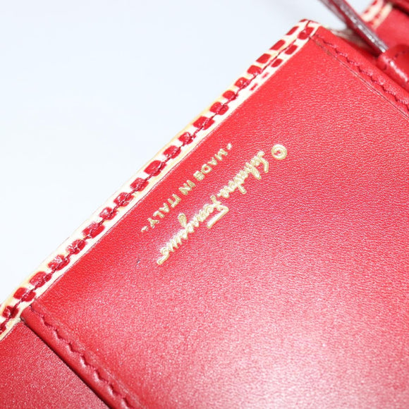 Salvatore Ferragamo Shoulder wallet Leather Red Gold Auth sw1278
