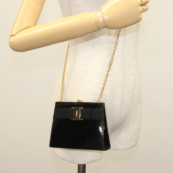 Salvatore Ferragamo Chain Shoulder Bag Enamel Black Gold Auth sw1298