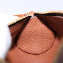 LOUIS VUITTON Monogram Papillon Pouch LV Auth sw1417-17