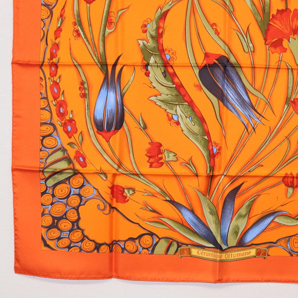 HERMES Carre 90 Scarf ""Ceramique Ottomane"" Silk Orange Auth SW1827M