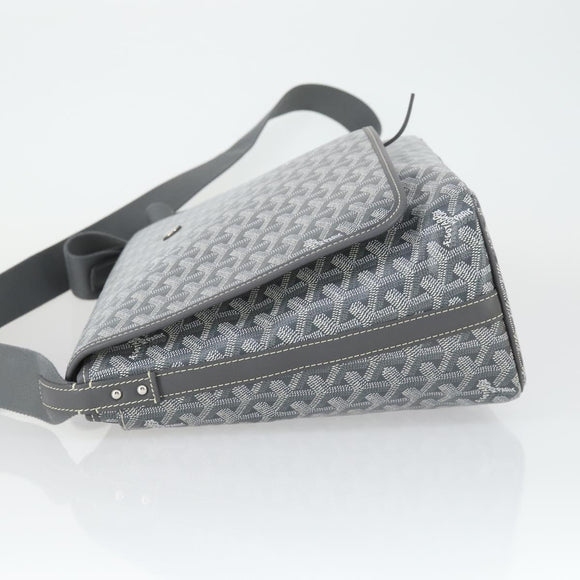 GOYARD Herringbone Capecian MM Bag PVC Leather Gray Silver Auth SW2120SM
