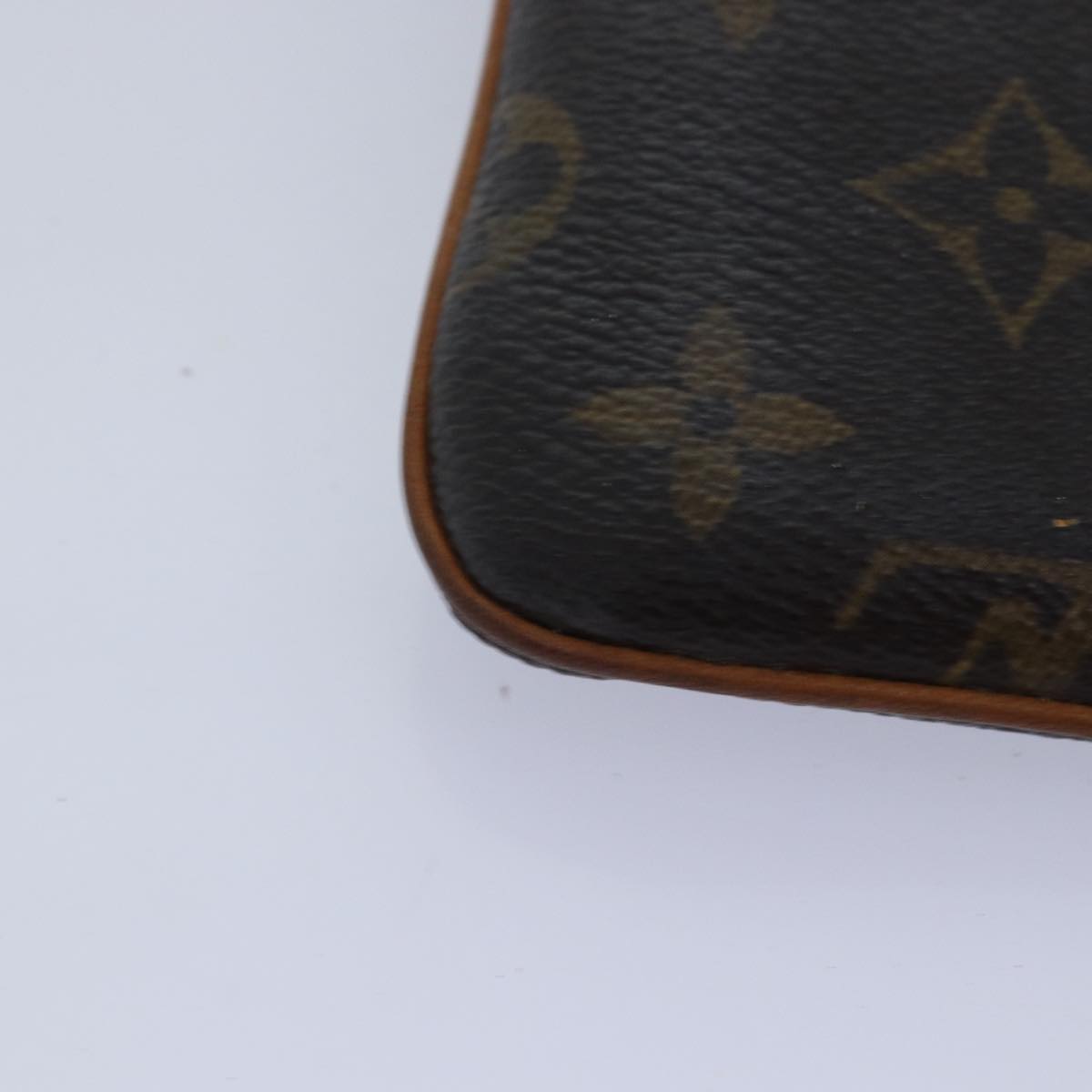 LOUIS VUITTON Monogram Etui Telephonne MM Cell Phone Case M66546 LV Auth tb1098