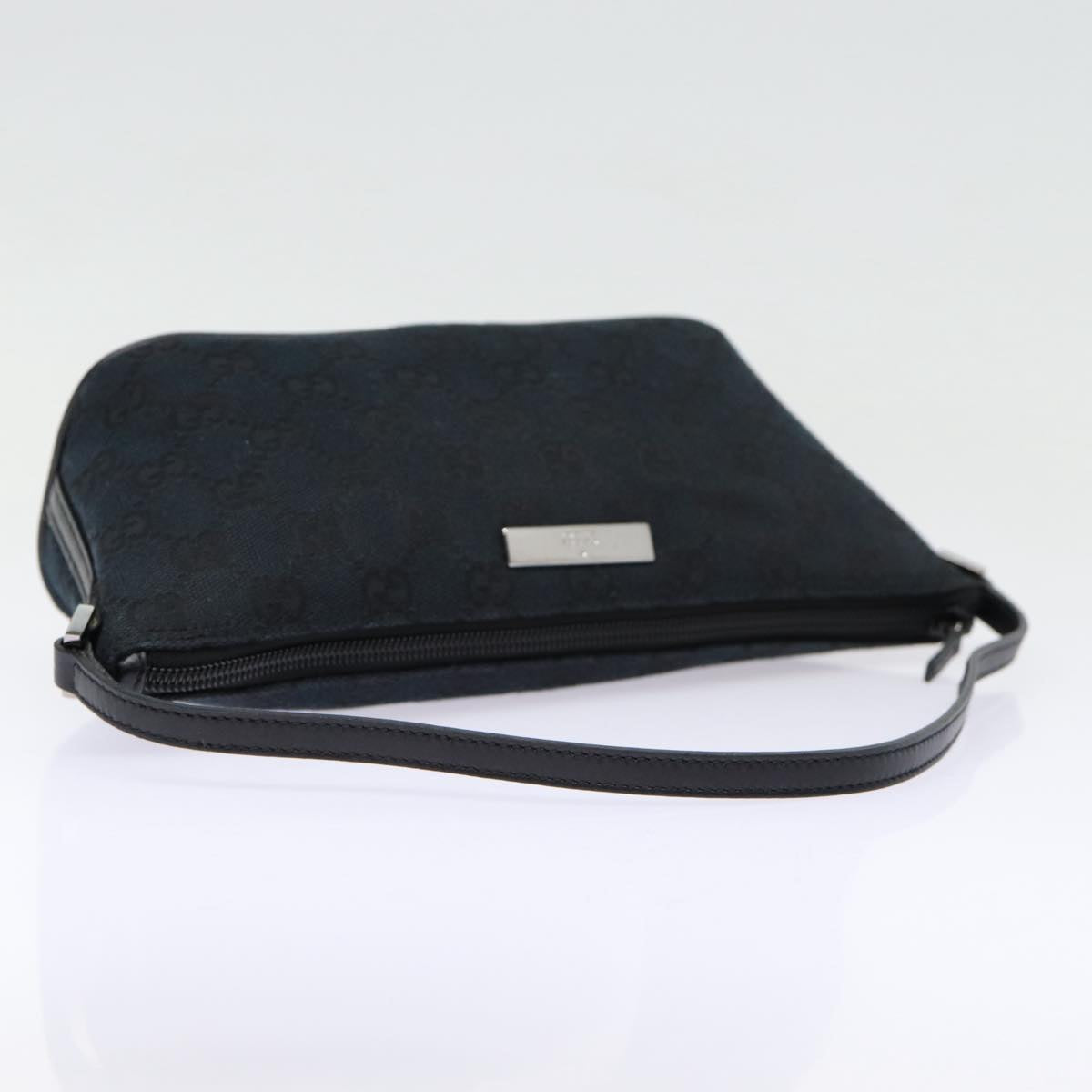 GUCCI GG Canvas hand Pouch Black Silver 07198 Auth tb1126