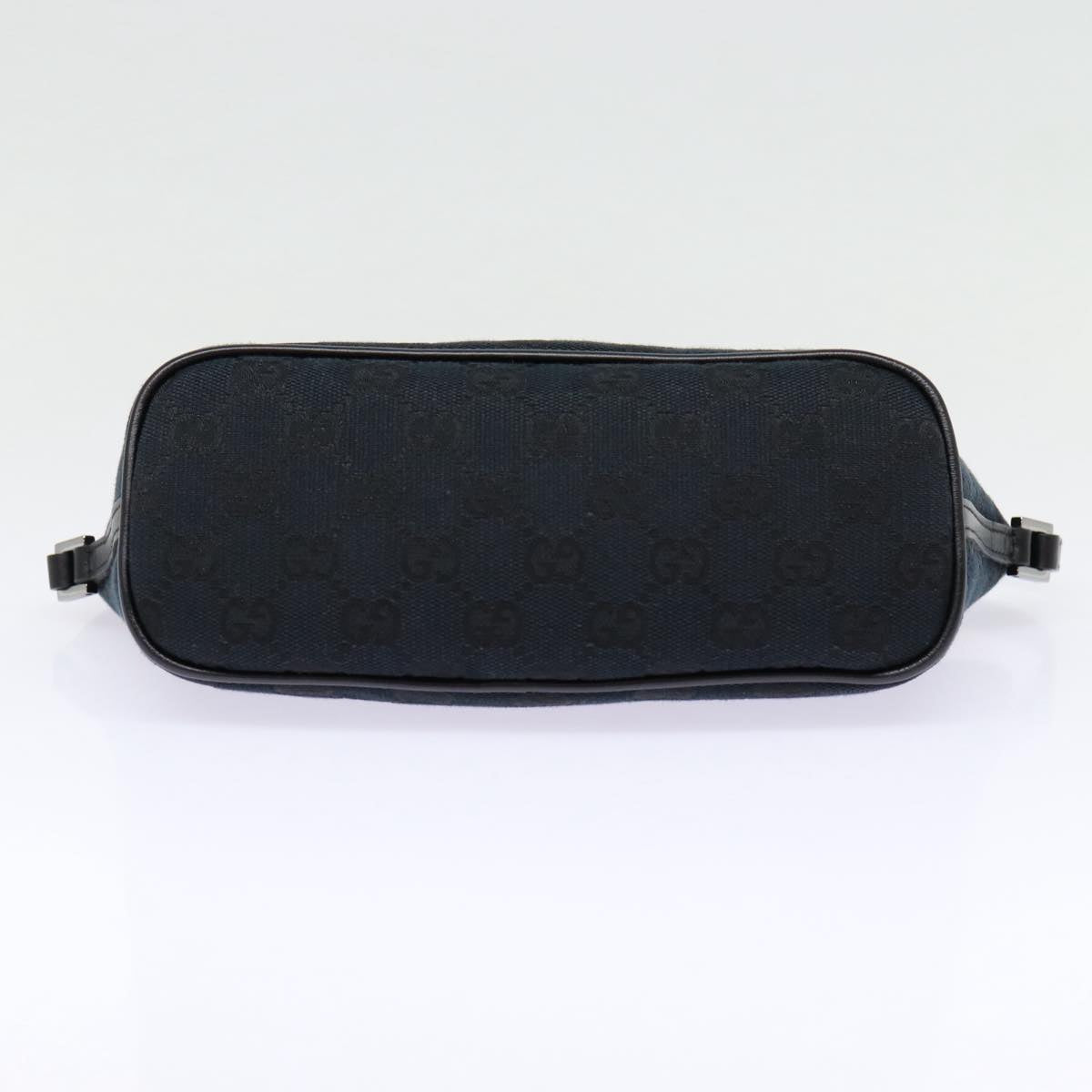 GUCCI GG Canvas hand Pouch Black Silver 07198 Auth tb1126