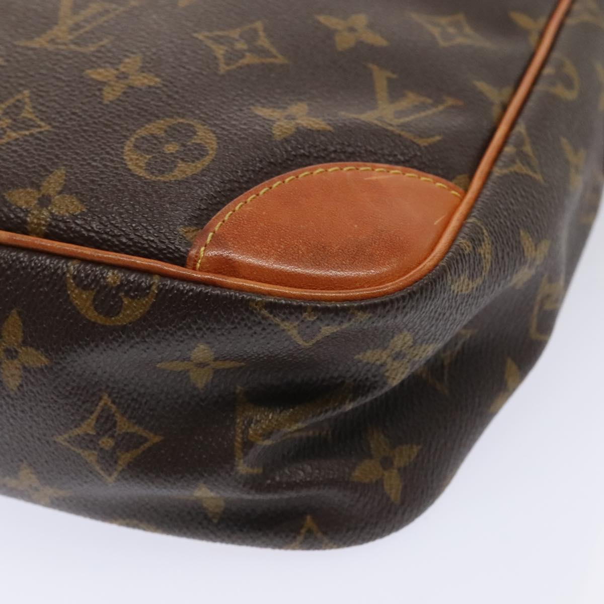 LOUIS VUITTON Monogram Danube MM Shoulder Bag M45264 LV Auth tb1203