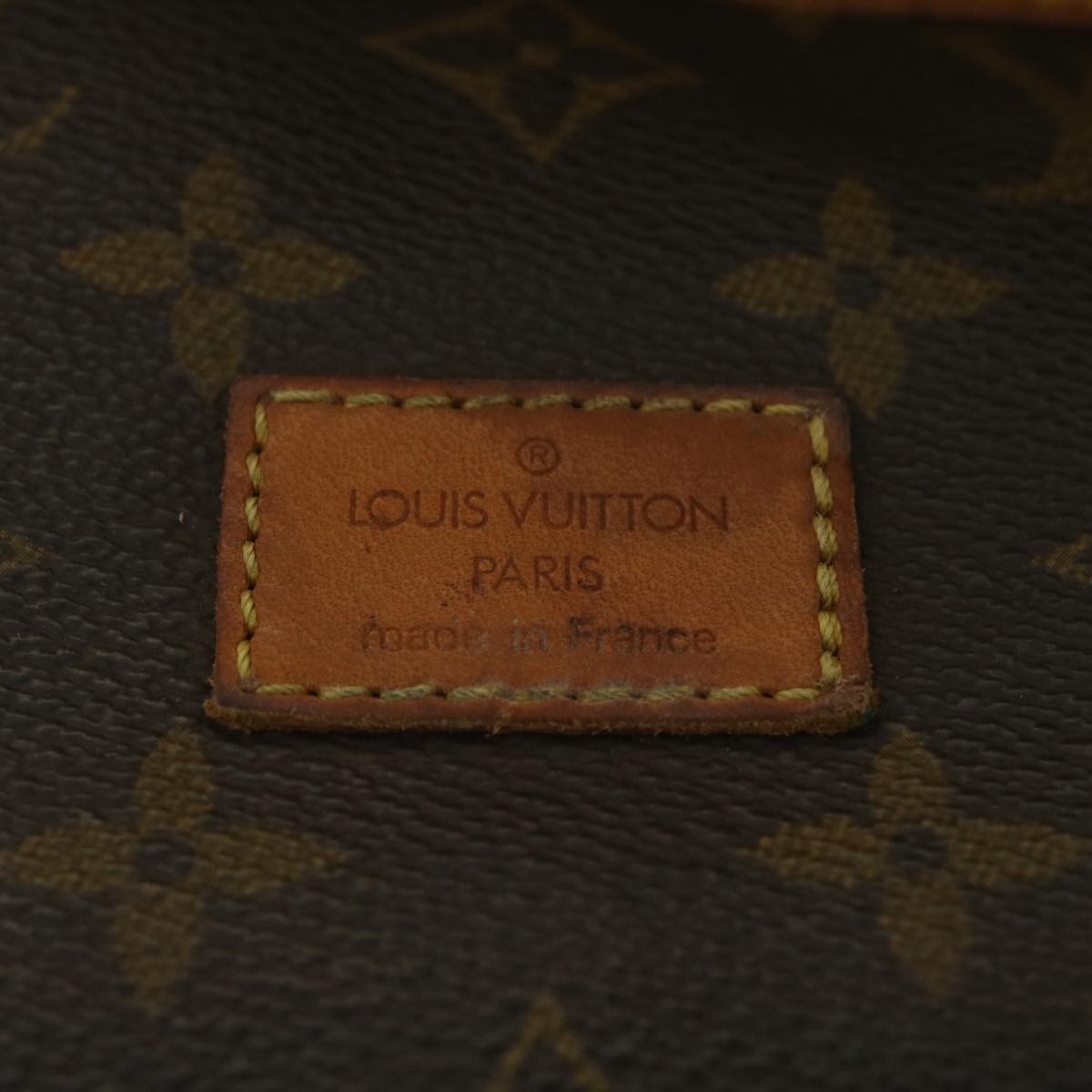 LOUIS VUITTON Monogram Saumur 30 Shoulder Bag M42256 LV Auth tb559