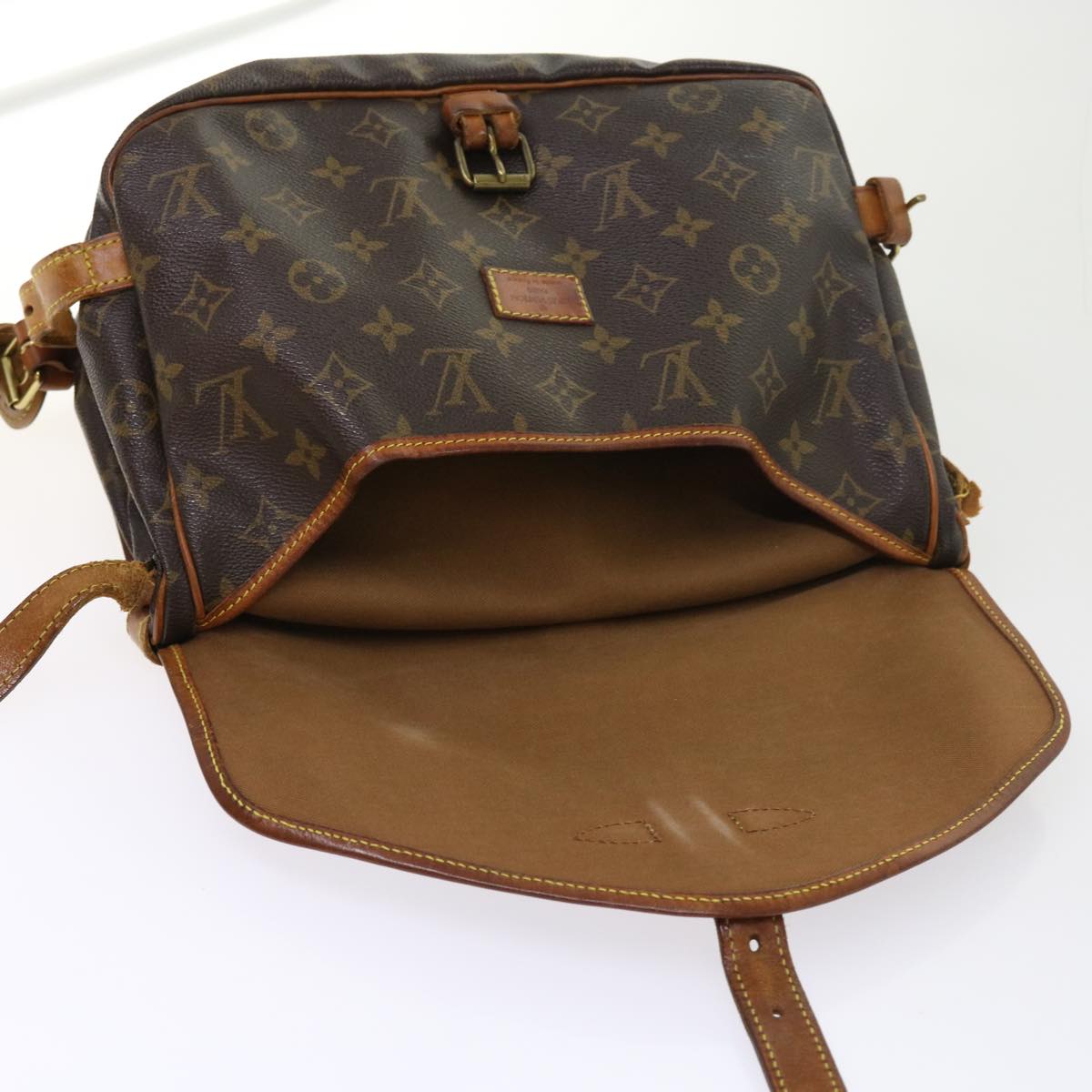 LOUIS VUITTON Monogram Saumur 30 Shoulder Bag M42256 LV Auth tb875