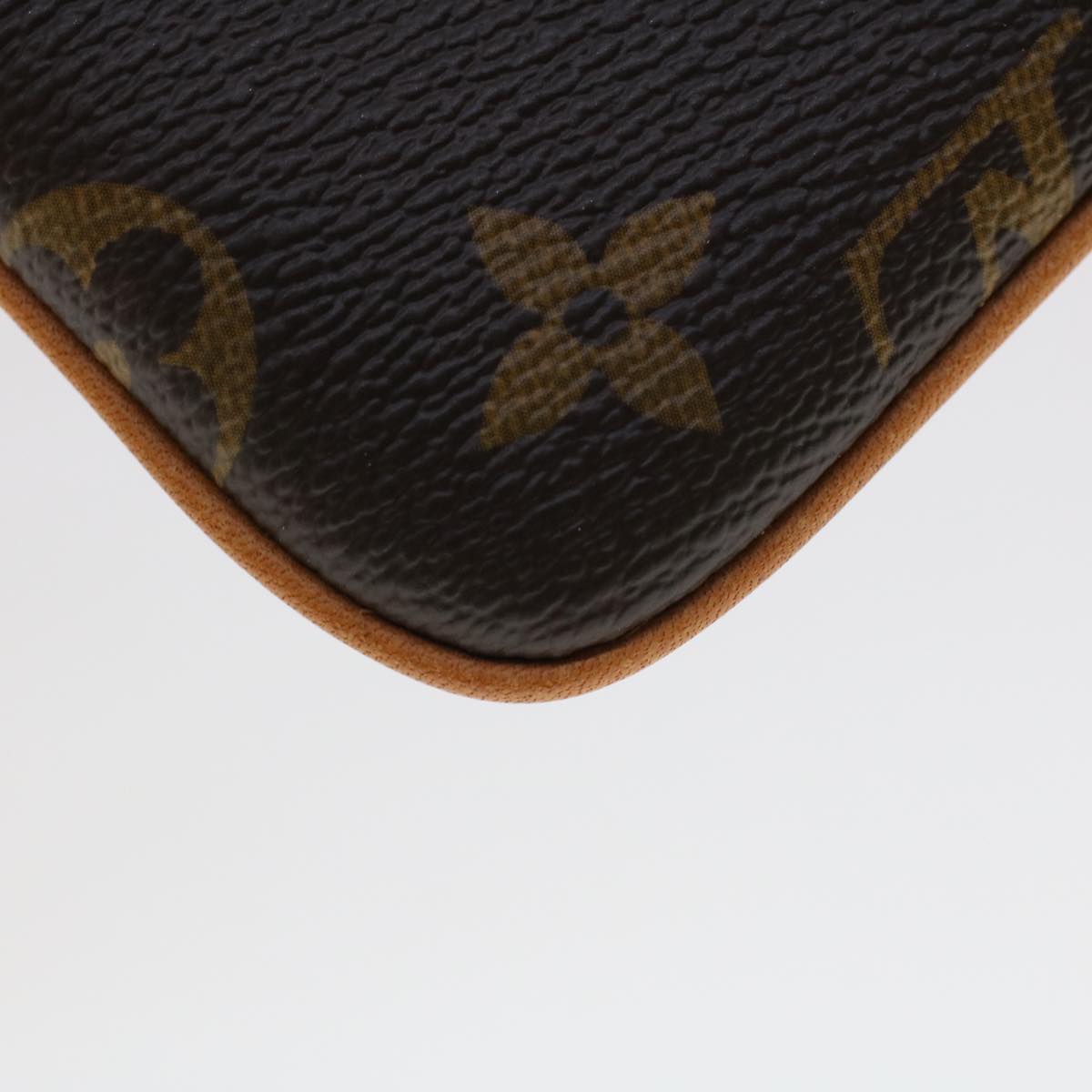 LOUIS VUITTON Monogram Etui Telephonne MM Cell Phone Case M66546 LV Auth th3708