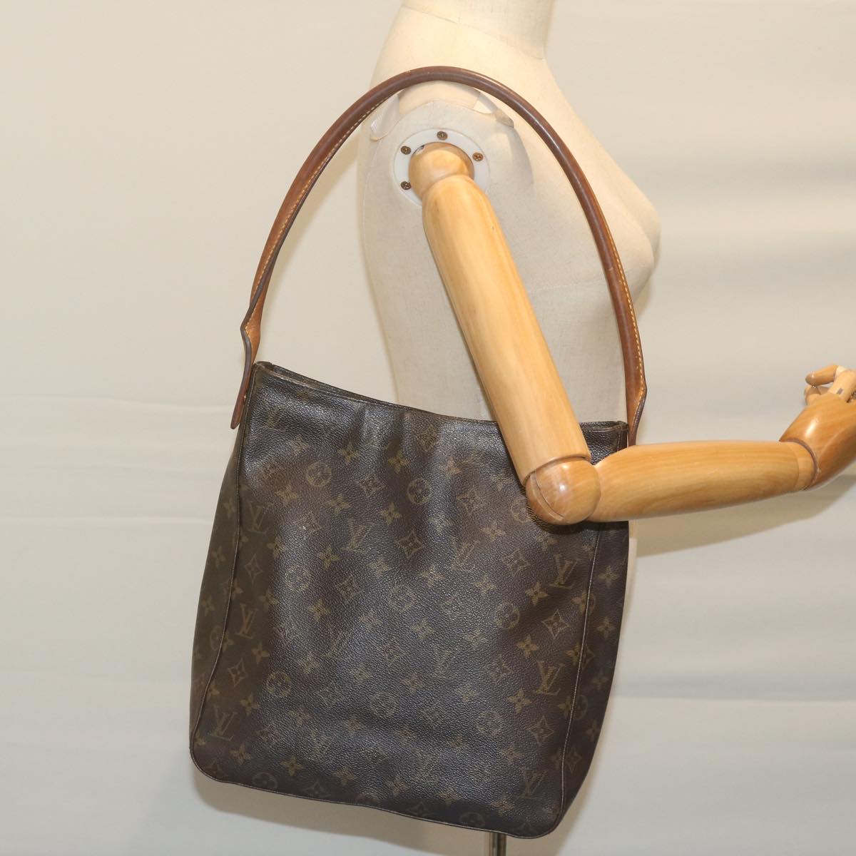 LOUIS VUITTON Monogram Looping GM Shoulder Bag M51145 LV Auth th4374