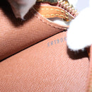 LOUIS VUITTON Epi Pochette Homme Clutch tas bruin Zipang goud M52528 Auth th4383-19