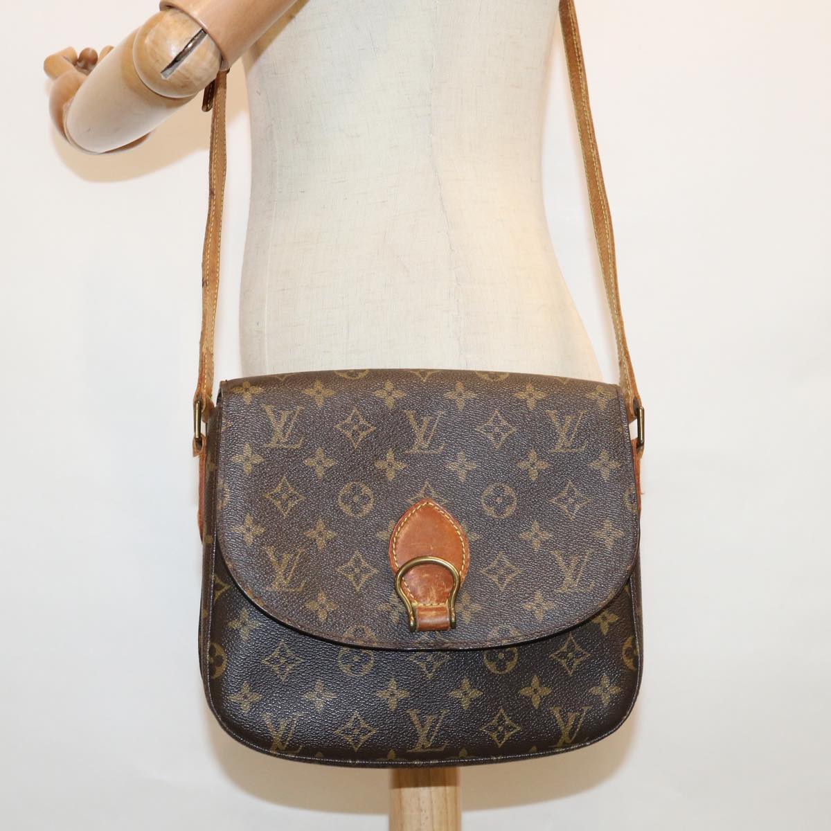 LOUIS VUITTON Monogram Saint Cloud GM Shoulder Bag M51242 LV Auth th4452