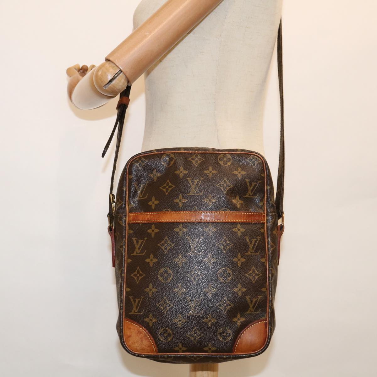 LOUIS VUITTON Monogram Danube MM Shoulder Bag M45264 LV Auth th4468