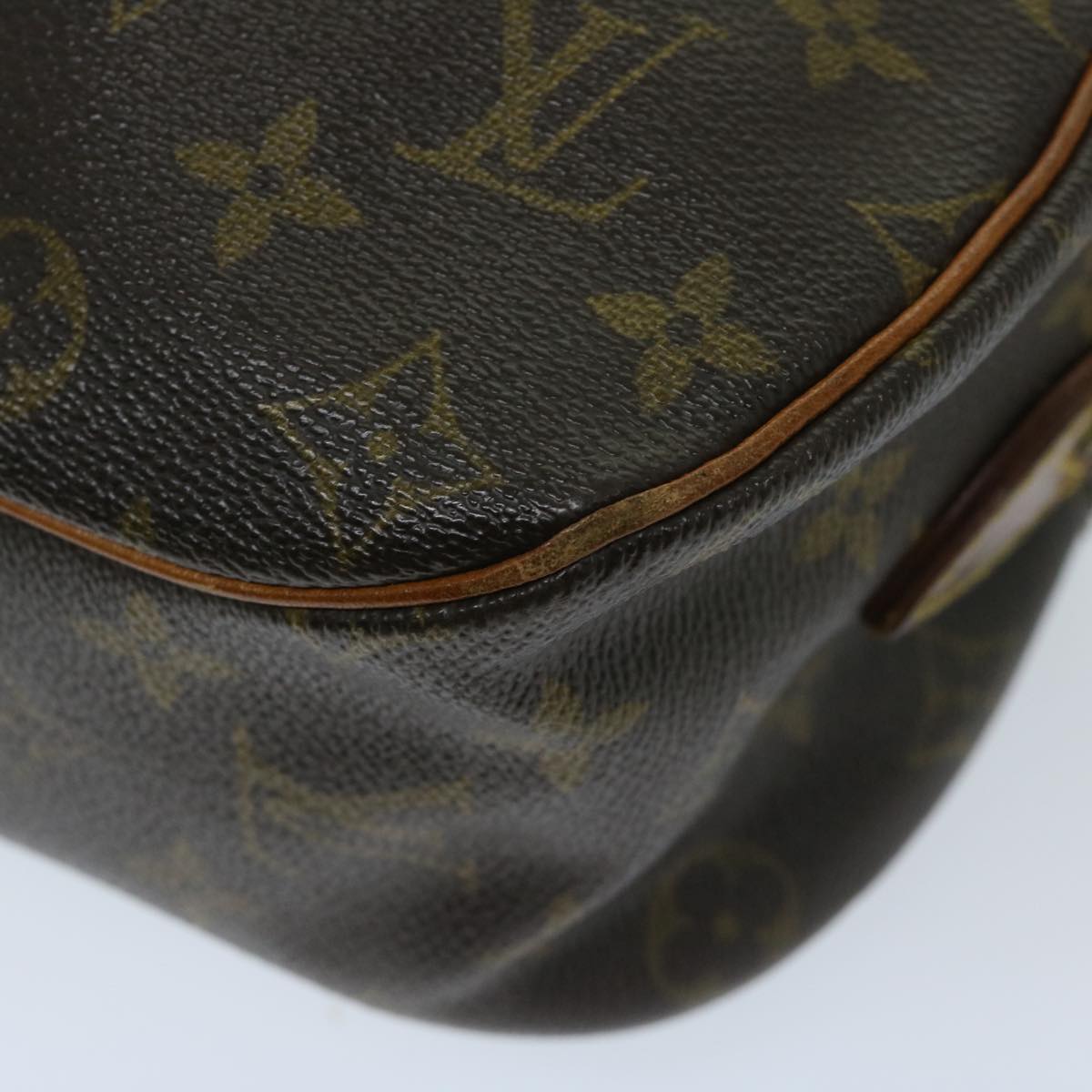 LOUIS VUITTON Monogram Blois Shoulder Bag M51221 LV Auth th4640