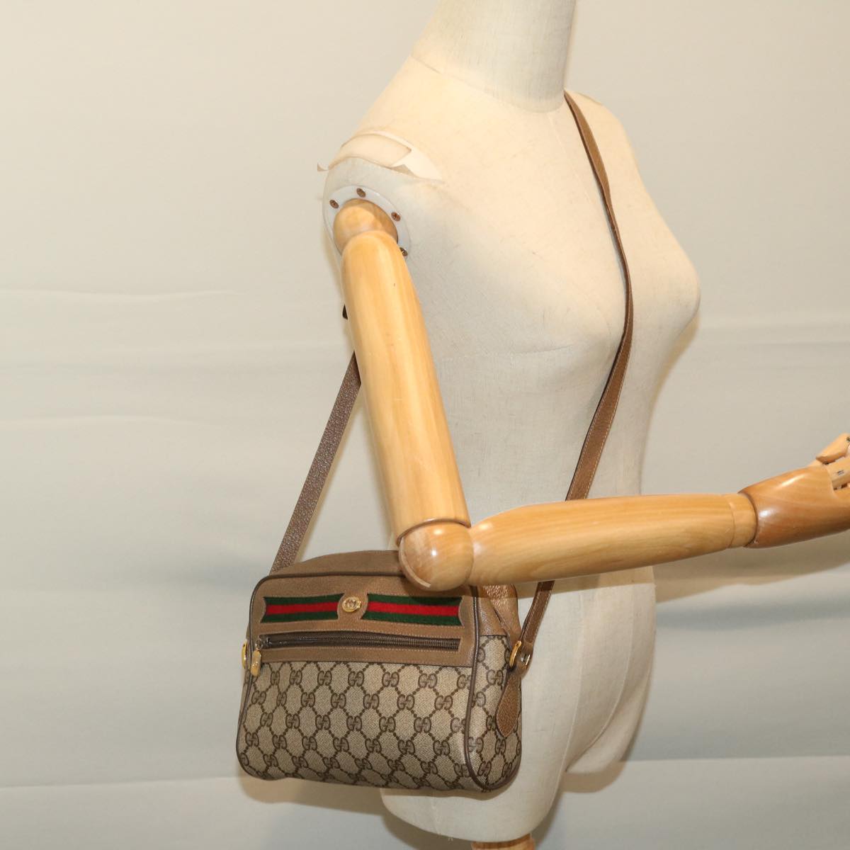 GUCCI GG Supreme Web Sherry Line Shoulder Bag Beige Red 56 02 087 Auth th4696